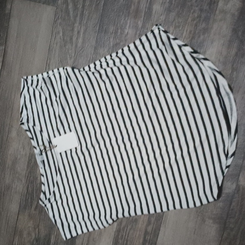 Sleeveless Tunic Top - Picture 4 of 6